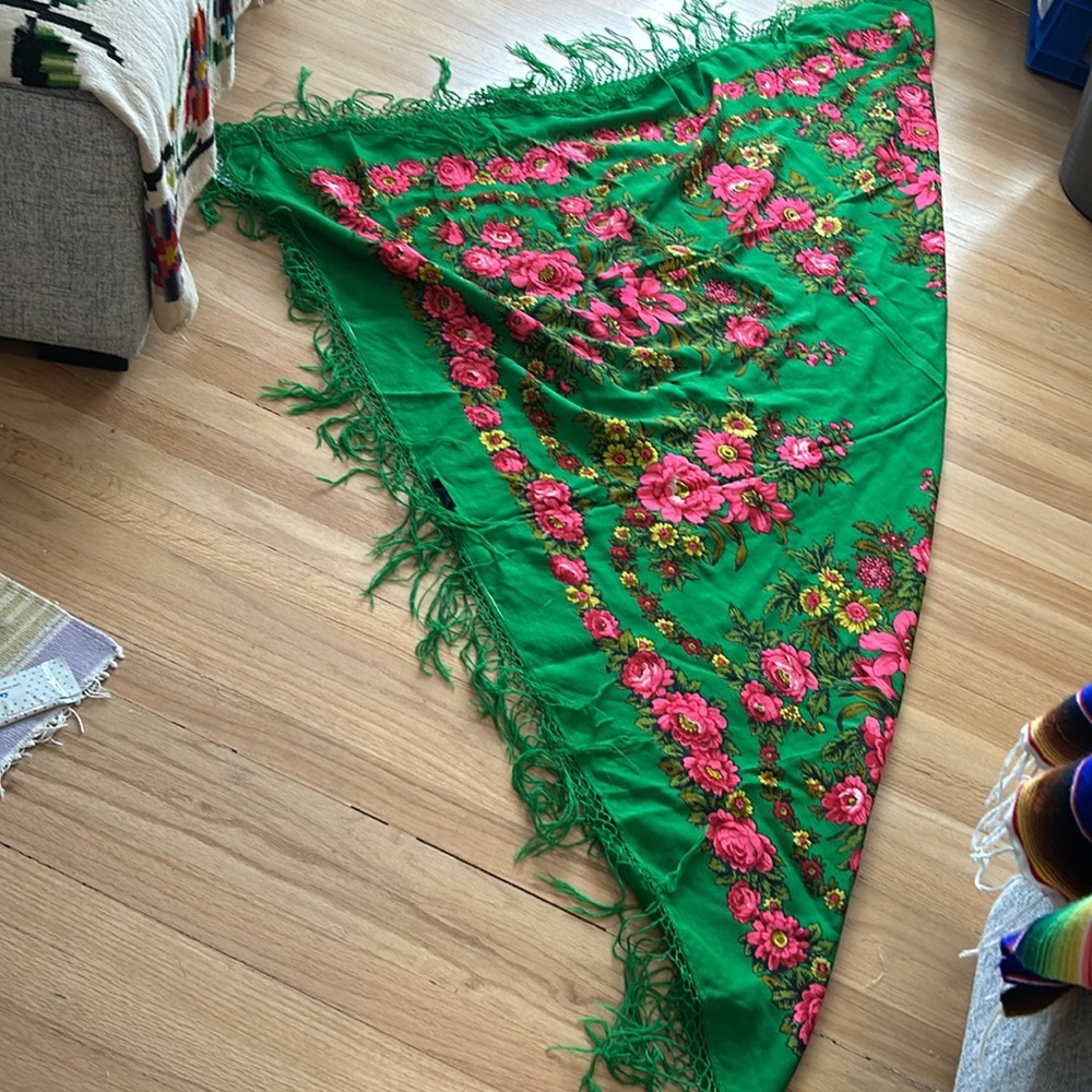 Large gorgeous pink and green wool shawl scarf wrap  or cover USSR or Russia - Picture 7 of 10